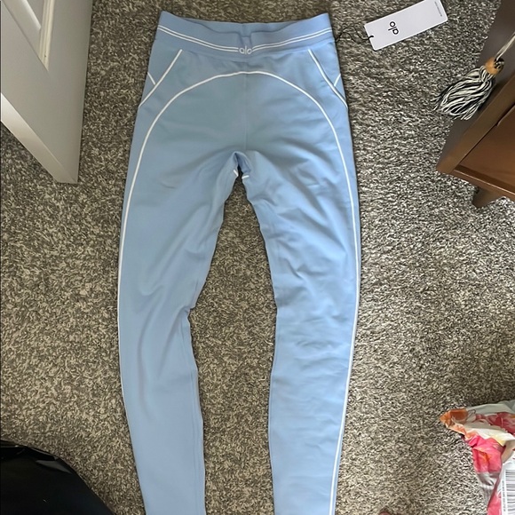 Alo Heart Throb Light Blue Leggings - Picture 1 of 5